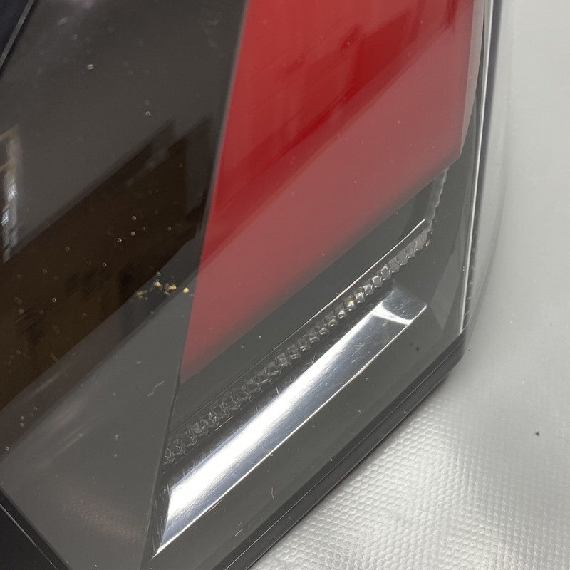 1034332-00-A TESLA MODEL X TAIL LIGHT LEFT DRIVER 1034332-00-A 2016 2017 2018 19 2020 LED OEM