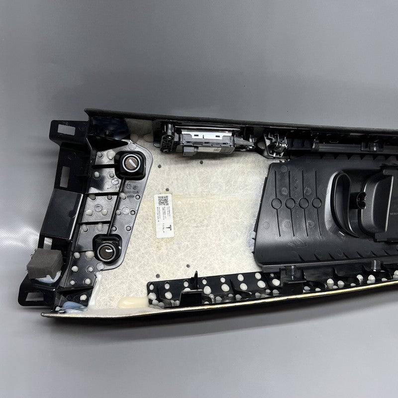 1650108-99-C TESLA MODEL X B-PILLAR UPPER TRIM COVER RIGHT 2021 2022 2023 1650108-99-C