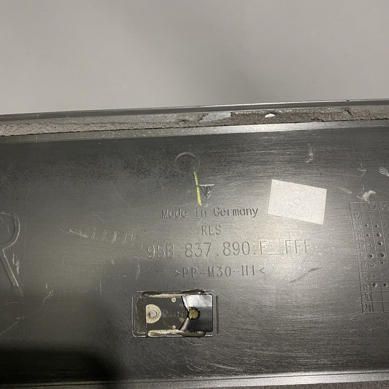 95B837890F PORSCHE MACAN DOOR MOLDING RIGHT REAR 95B837890F OEM 2013 2014 2015 2016