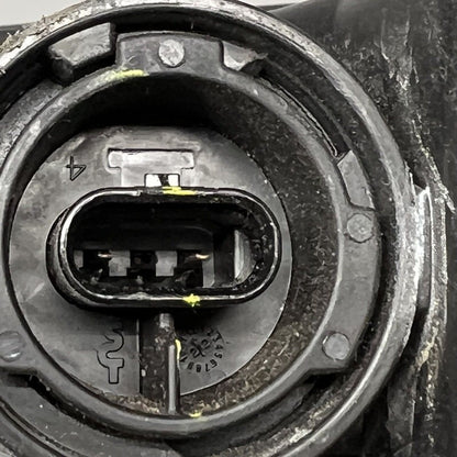 1077390-00-F TESLA MODEL 3 FOG LIGHT RIGHT PASSENGER 2017 2018 2019 2020 2021 2022 OEM 2 PIN