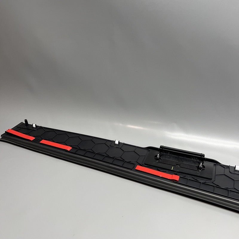1741538-00-F TESLA CYBERTRUCK BEDSIDE SAIL APPLIQUE LEFT 2023 2024 OEM 1741538-00-F