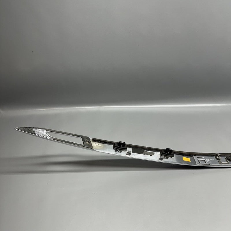 1025776-00-A TESLA MODEL S LIFTGATE CHROME TRIM MOLDING 2012 2013 2014 2015 OEM 1025776-00-A