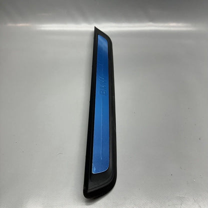 7407387 BMW 330 DOOR SILL PLATE LEFT FRONT 2019 2020 2021 OEM 7407387