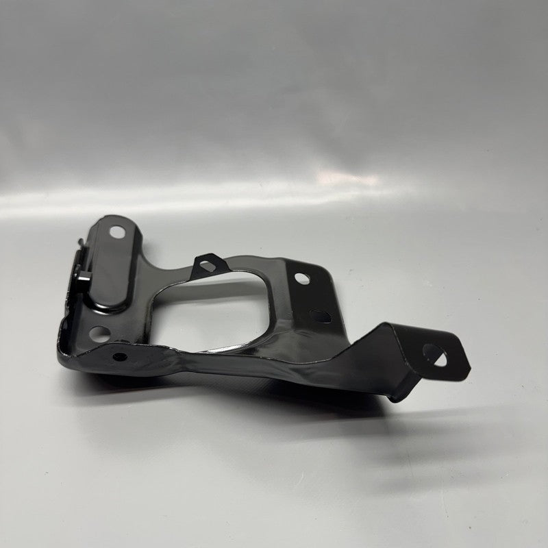 TESLA MODEL 3 FENDER SUPPORT BRACKET RIGHT 2017 2018 2019 2020 OEM 108