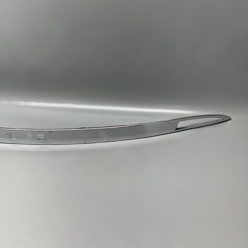 1008856-00-C TESLA MODEL S GATE CHROME LIFTGATE APPLIQUE 2012 2013 2014 2015 OEM 1008856-00-C
