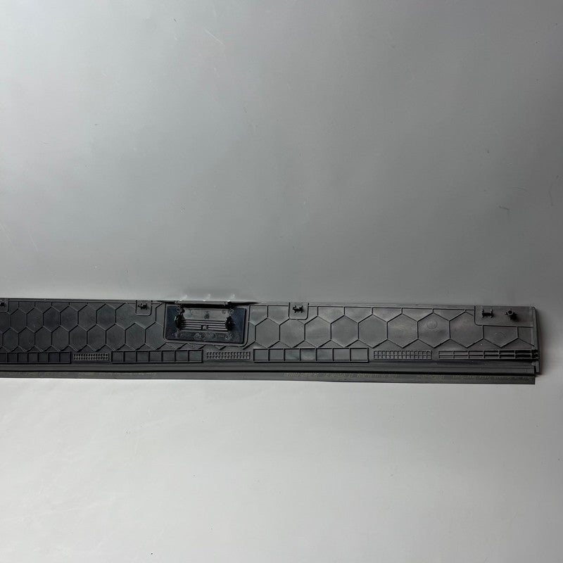 TESLA CYBERTRUCK BEDSIDE SAIL APPLIQUE RIGHT 2024 2025 OEM 1873932-00-