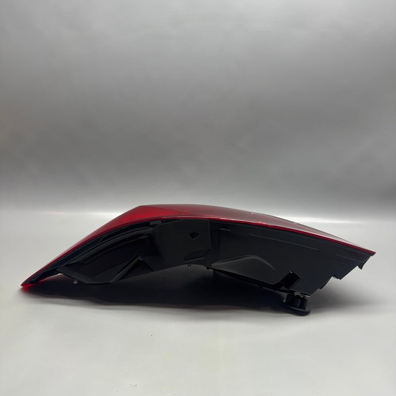 MERCEDES BENZ C63 C300 TAIL LIGHT RIGHT PASSENGER AFTERMARKET 2019 202