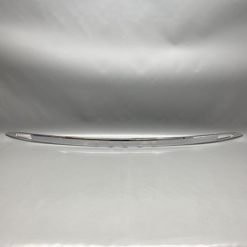 1035369-00-D TESLA MODEL X GATE CHROME TRIM 1035369-00-D 2016 2017 2018 2019 OEM 