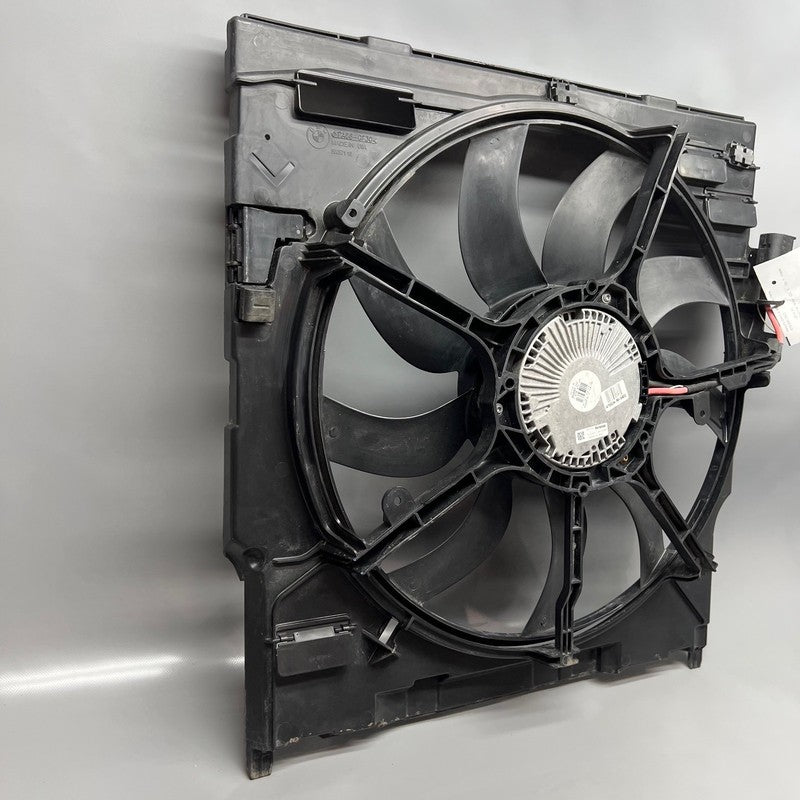 BMW X5 X6 RADIATOR COOLING FAN 2014 2015 2016 2017 2018 OEM 7634608