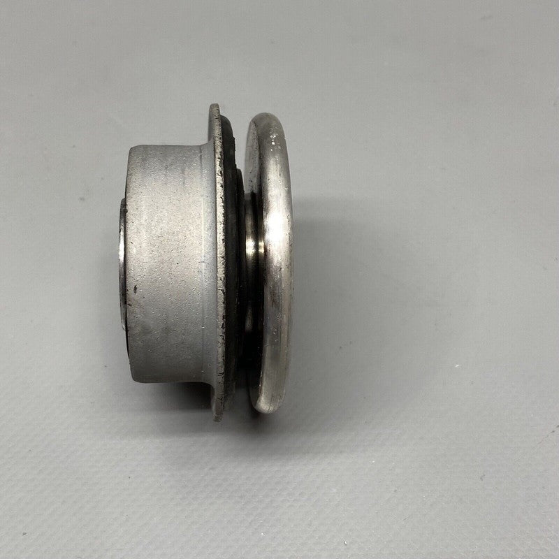 000213582 MASERATI GRANTURISMO CONTROL ARM BUSHING UPPER 2012 2013 14 2015 OEM 000213582