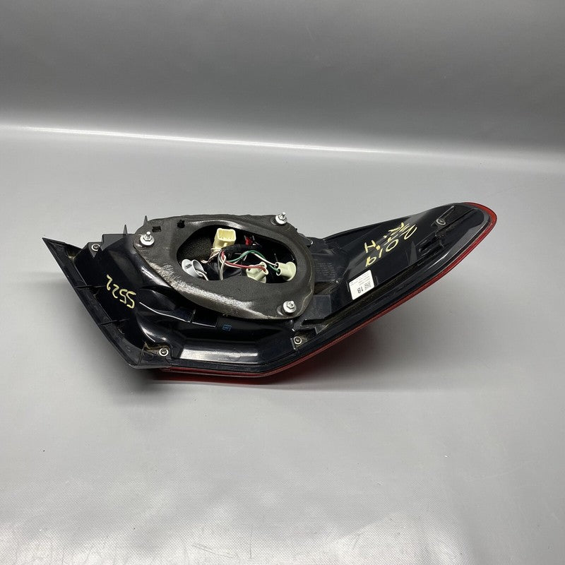 84201VA020 SUBARU WRX TAIL LIGHT RIGHT PASSENGER 84201VA020 2015 2016 17 18 19 20 2021 OEM