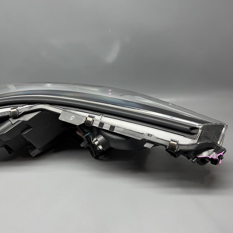 TOYOTA CHR HEADLIGHT LEFT DRIVER HALOGEN 2018 2019 2020 CH-R