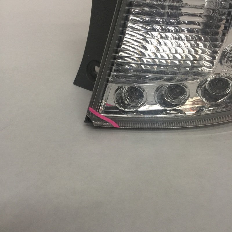 220-20024 SUBARI IMPREZA WRX TAIL LIGHT RIGHT PASSENGER 2008 2009 2010 OEM DAMAGED