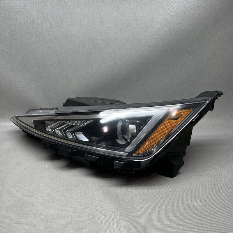 HYUNDAI ELANTRA HEADLIGHT LEFT DRIVER 2019 2020 HALOGEN OEM
