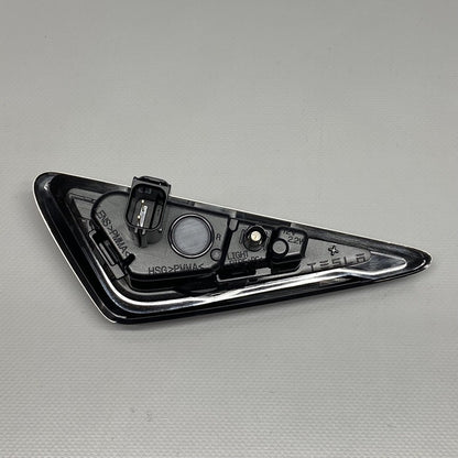 1642011-00-A TESLA MODEL Y FENDER MARKER CAMERA RIGHT PASSENGER 2020 2021 2022 2023 OEM