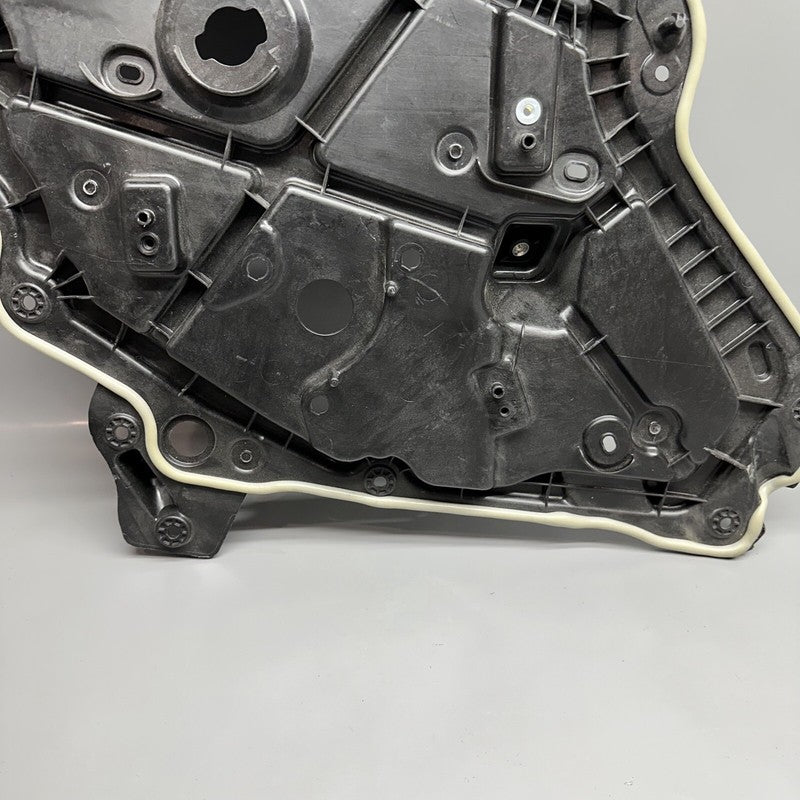 1526807-00-B TESLA MODEL Y DOOR CLOSEOUT PANEL ONLY RIGHT REAR 2020 21 22 2023 1526807-00-B