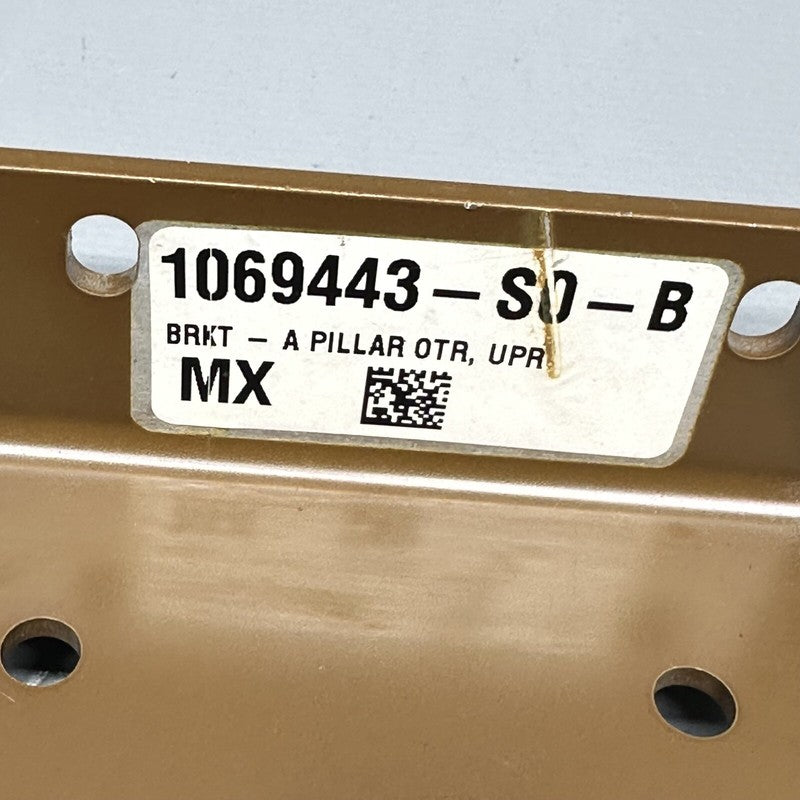 1069443-S0-B TESLA MODEL X A PILLAR BRACKET UPPER OUTER 2016 17 18 19 2020 OEM 1069443-S0-B