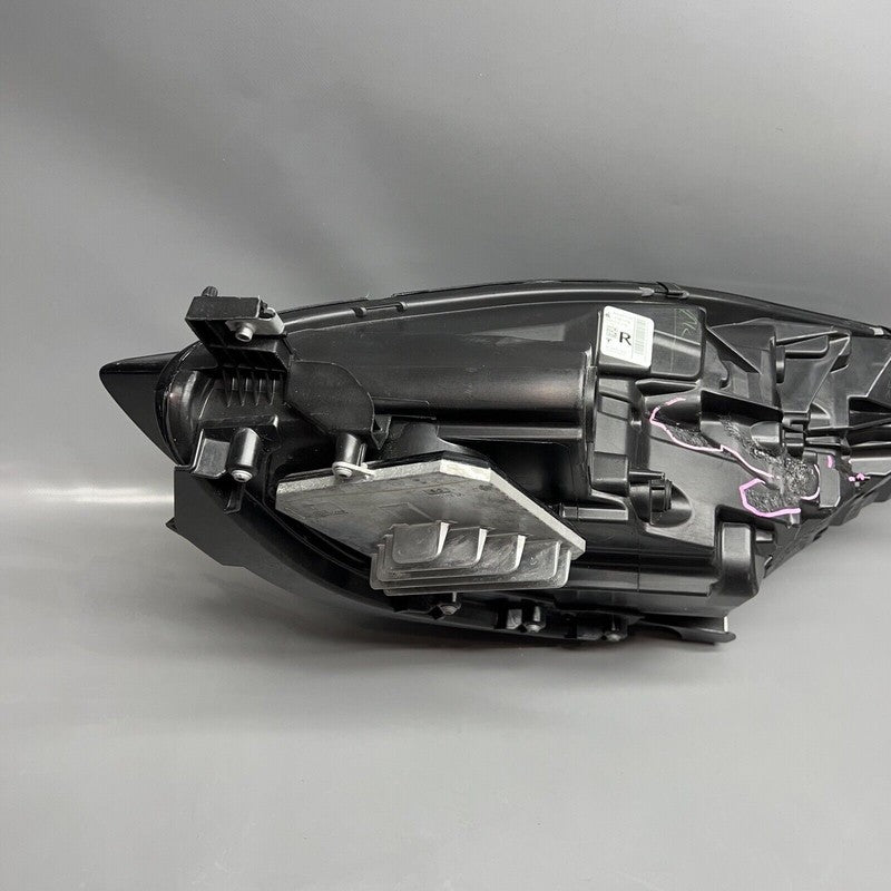1077372-00-K TESLA MODEL 3,Y HEADLIGHT RIGHT PASSENGER 2017 18 19 2020 LED OEM 1077372-00-K