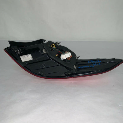 92401-C2000 HYUNDAI SONATA TAIL LIGHT LEFT DRIVER SIDE 2015 2016 OEM 92401-C2000