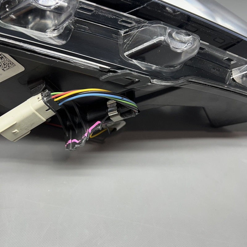 CHEVY IMPALA HEADLIGHT RIGHT PASSENGER 2014 XENON OEM DAMAGED