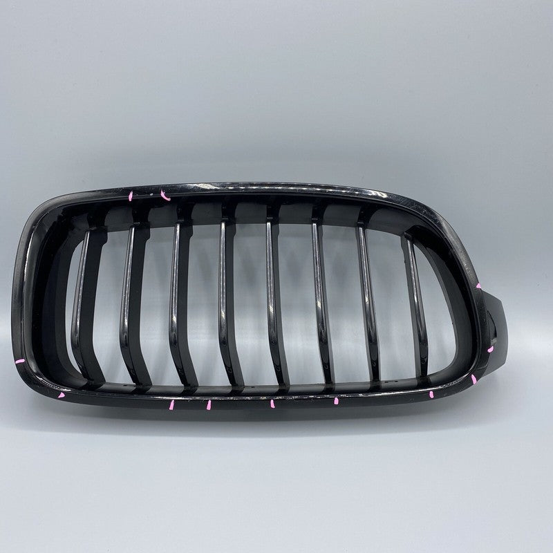 51137260490 BMW 335 GRILLE RIGHT SIDE F30 SEDAN SPORT 51137260490 OEM 2012 2013 2014 2015