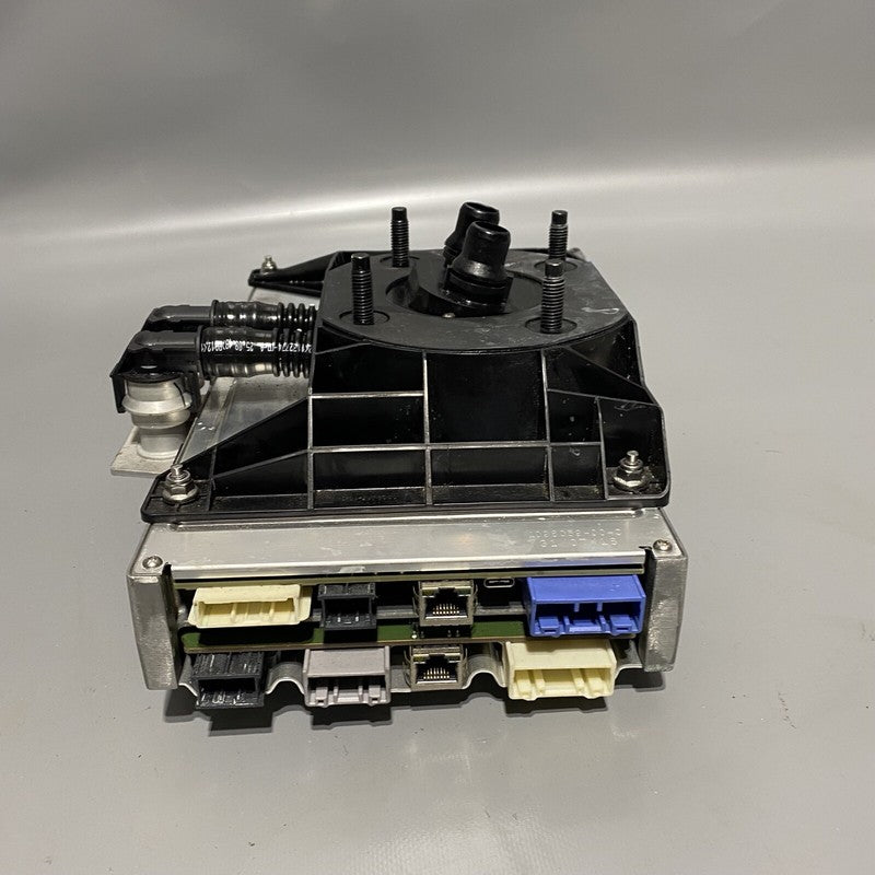 1098058-00-L TESLA MODEL 3 AUTO PILOT MEDIA CONTROL MODULE ECU COMPUTER 2017 2018 2019 2020