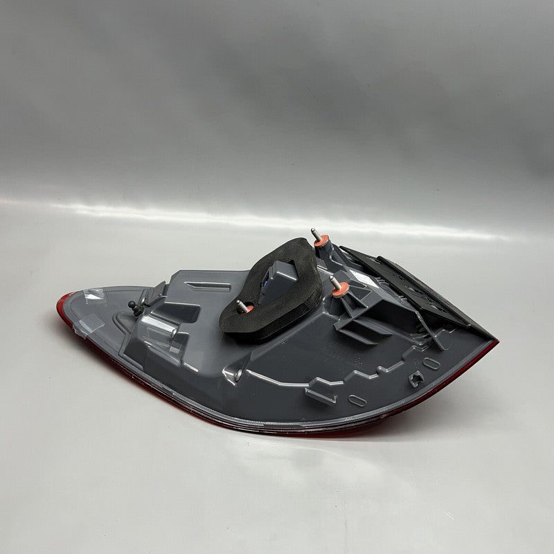 A2539061200 MERCEDES BENZ GLC300 TAIL LIGHT RIGHT PASSENGER 2016 17 18 2019 LED A2539061200