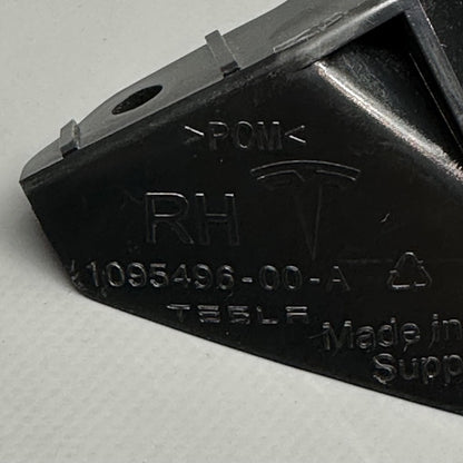 1095496-00-A TESLA MODEL S FENDER BRACKET RIGHT 2016 2017 2018 2019 2020 OEM 1095496-00-A