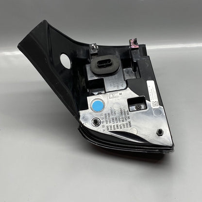 1077398-00-H TESLA MODEL 3 TAIL LIGHT RIGHT PASSENGER 1077398-00-H 2017 18 2019 2020 2021 OEM