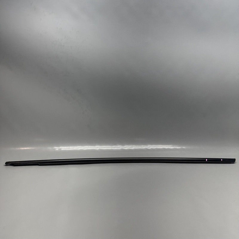 99153708601 PORSCHE 911 CAYMAN 718 DOOR MOLDING RIGHT FRONT 2017-2023 OEM 99153708601