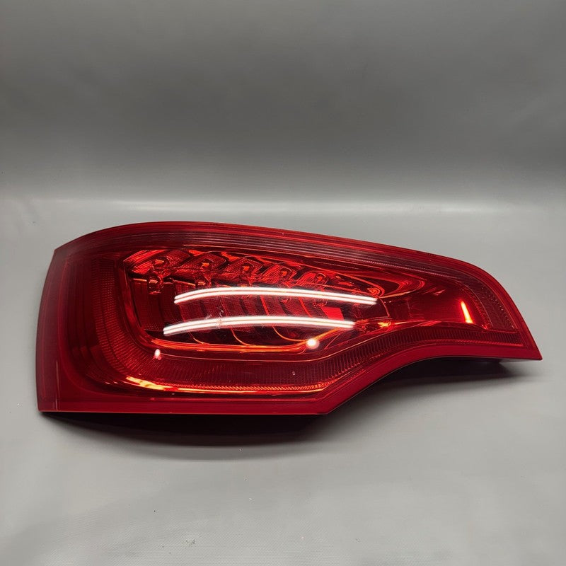 AUDI Q7 TAIL LIGHT LEFT DRIVER 2010 2011 2012 2013 2014 2015 OEM 4L094