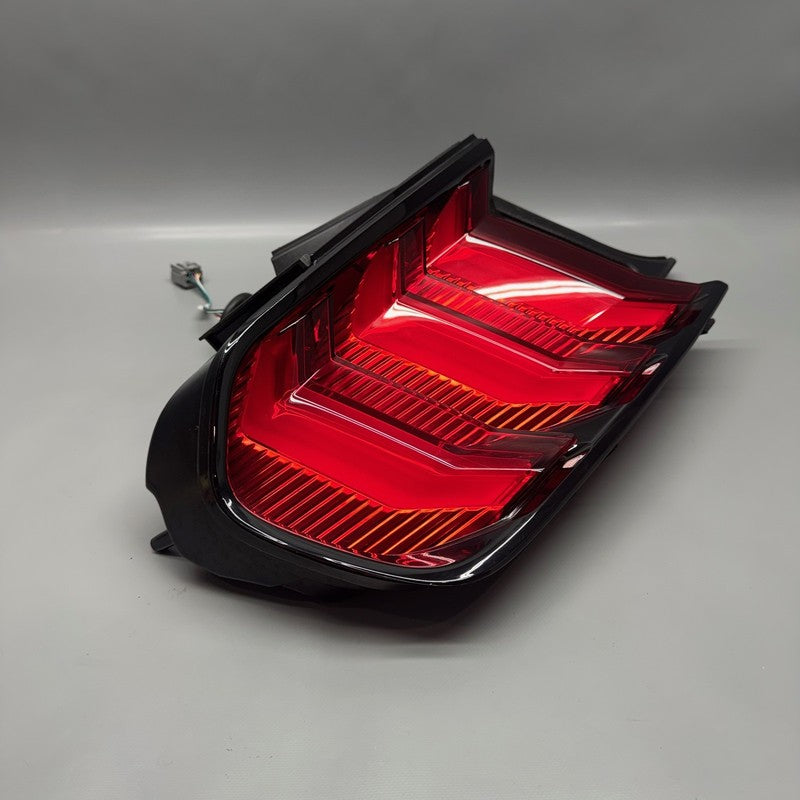 FORD MUSTANG TAIL LIGHT LEFT DRIVER 2018 2019 2020 2021 2022 2023 OEM