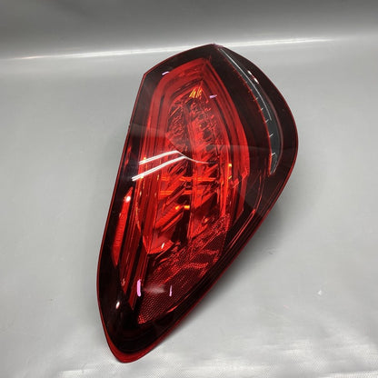 A2059064903 MERCEDES BENZ C300 TAIL LIGHT LEFT DRIVER A2059064903 2019 2020 LED OEM DAMAGED