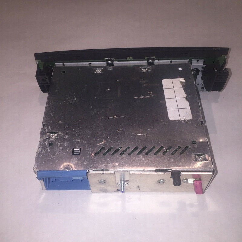 65129242505-01 BMW X1 RADIO PROFFESIONAL CD PLAYER SATELLITE 2010 2011 2012 OEM