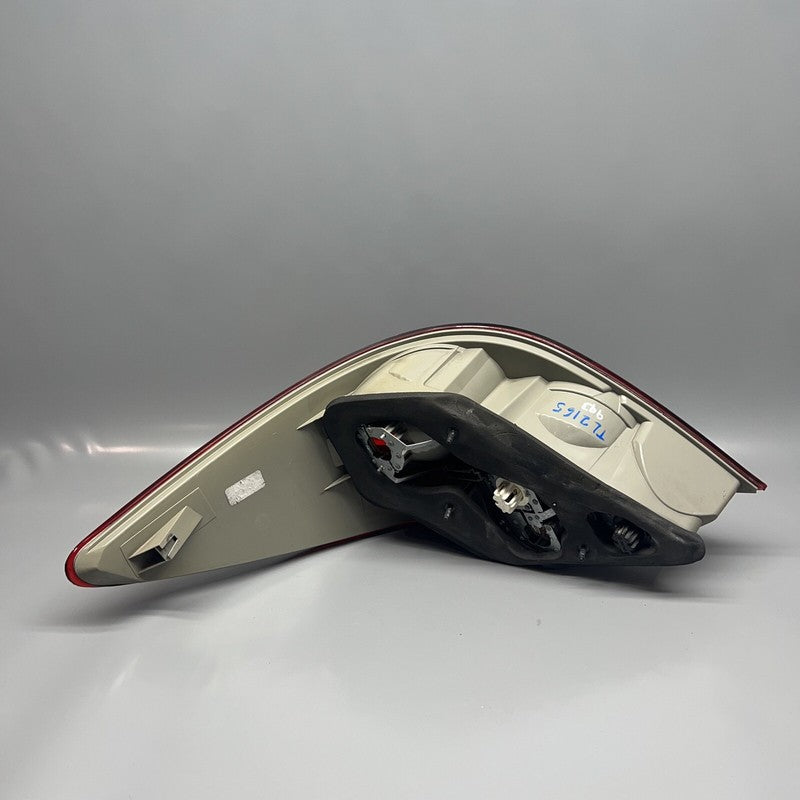 A2518200464 MERCEDES BENZ R500 TAIL LIGHT RIGHT PASSENGER 2006 2007 2008 2009 A2518200464
