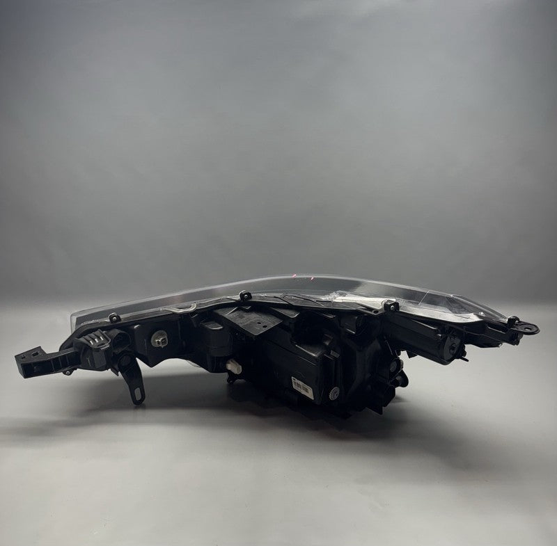 81110-0a230 2022 2023 2024 TOYOTA COROLLA CROSS HEADLIGHT RIGHT PASSENGER LED OEM 