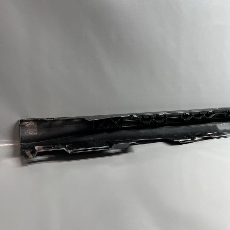 8W8853860F AUDI A5 SPORTBACK ROCKER MOLDING RIGHT 2020 2021 2022 2023 OEM 8W8853860F