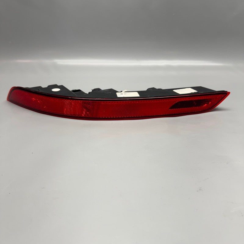 PORSCHE CAYANNE REAR BUMPER LEFT DRIVER REFLECTOR 2015 2016 7P5945701B