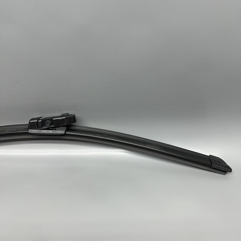 1076731-00-B TESLA MODEL 3 WINDSHIELD WIPER BLADE RIGHT 2017 2018 2019 2020 2021 2022 2023