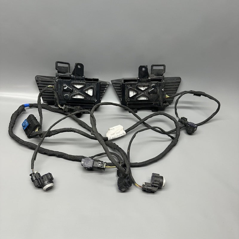 A2135403393 MERCEDES BENZ E300 REAR BUMPER HARNESS WITH BLIND SPOT AND SENSORS 2017 18 2019