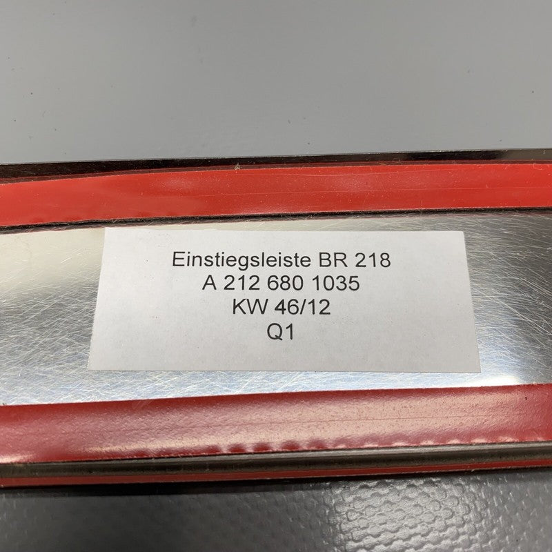 A2126801635 MERCEDES BENZ CLS550 DOOR SILL PLATES A2126801635 2014 2015 2016 2017 OEM