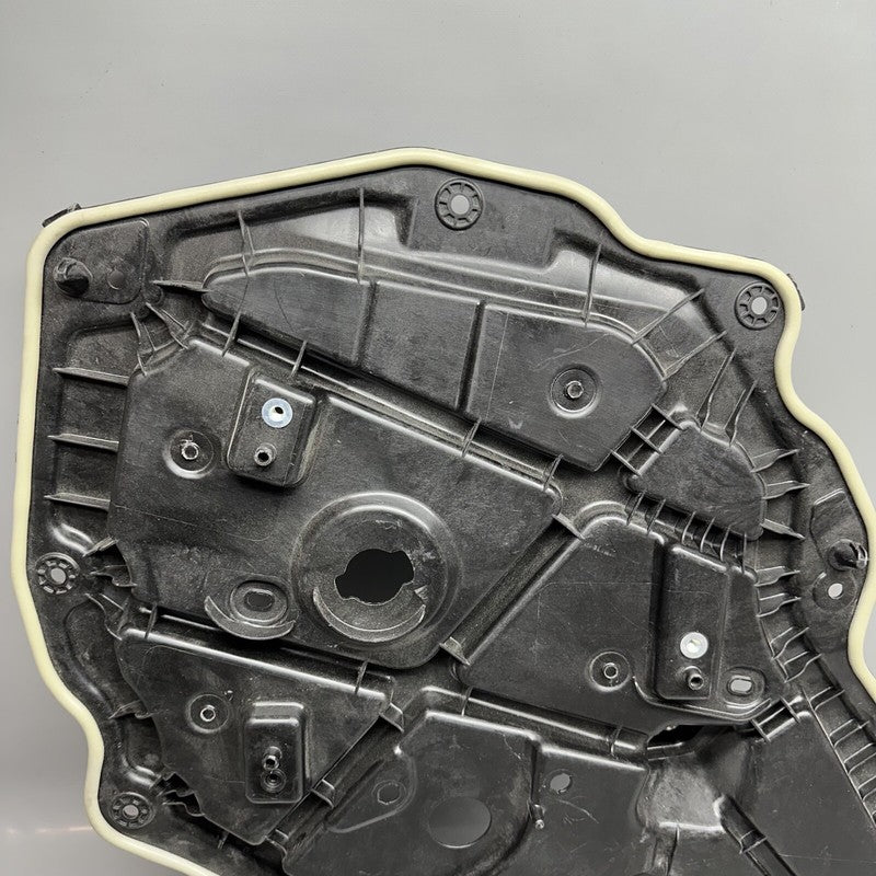 1526807-00-B TESLA MODEL Y DOOR CLOSEOUT PANEL ONLY RIGHT REAR 2020 21 22 2023 1526807-00-B