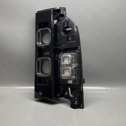 L8B2-13404-DD LAND ROVER TAIL LIGHT RIGHT PASSENGER 2020 2021 2022 OEM L8B2-13404-DD