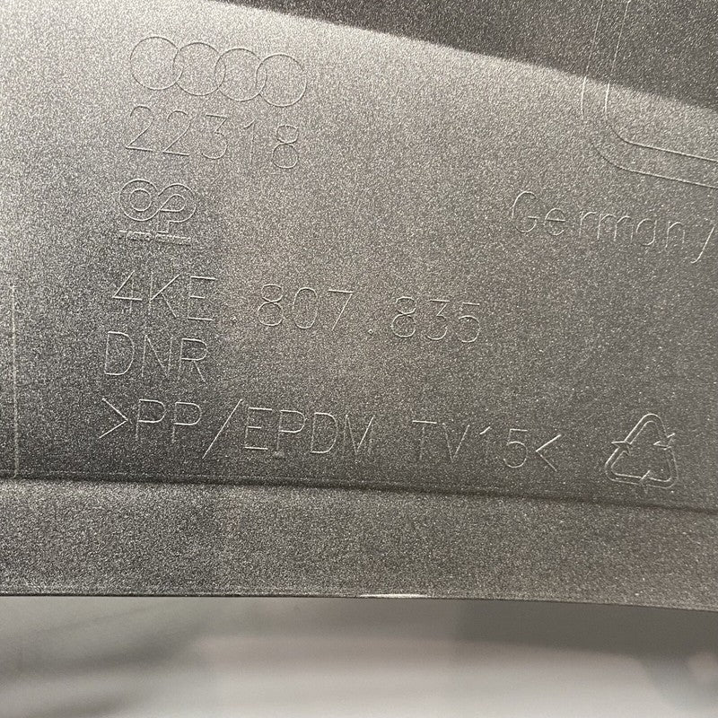 4KE807835 AUDI E TRON REAR BUMPER DIFFUSER VALANCE 2019 2020 2021 OEM 4KE807835