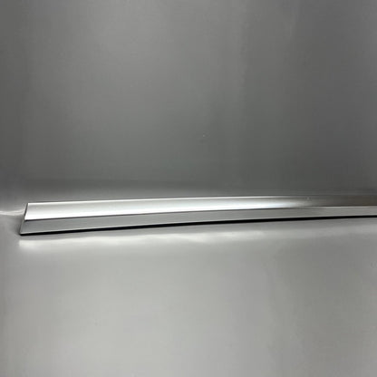 1080682-00-D TESLA MODEL 3 DOOR WINDOW MOLDING LEFT FRONT 2017 18 19 20 21 2022 1080682-00-D
