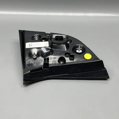 1502089-00-B TESLA MODEL Y TAIL LIGHT TRUNK RIGHT PASSENGER 1502089-00-B 2020 21 22 2023 OEM