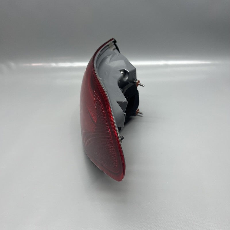 MERCEDES BENZ C300 WAGON TAIL LIGHT RIGHT PASSENGER C43 2015 2016 2017