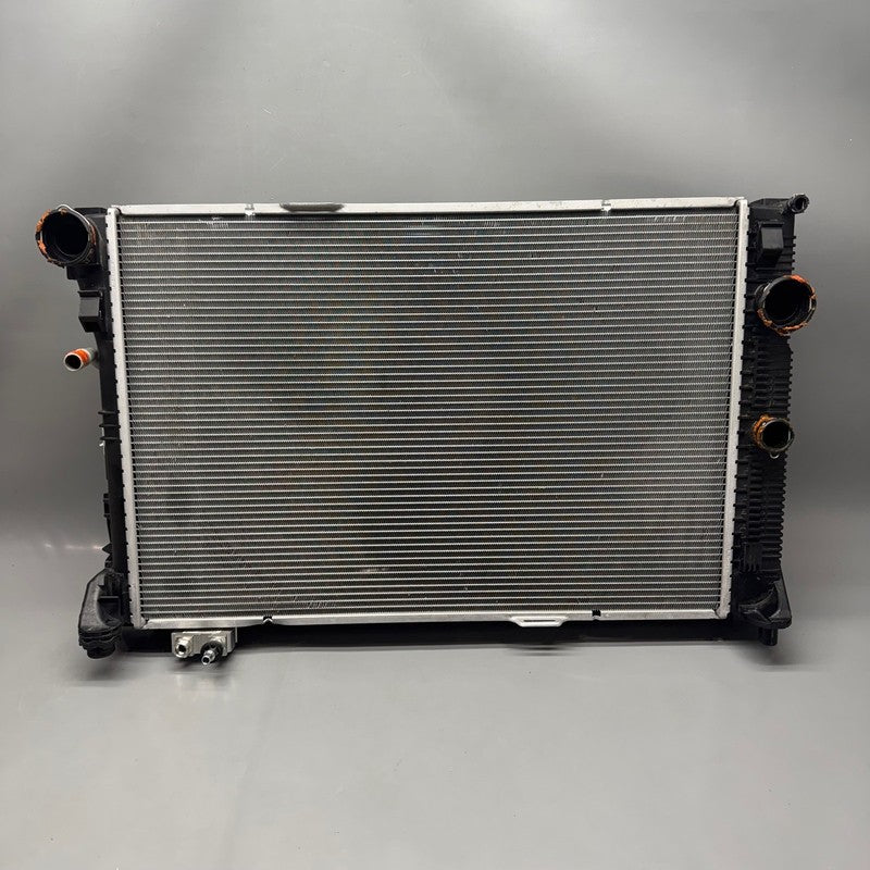 A2045003703 MERCEDES BENZ E350 E550 COOLANT RADIATOR 2010 2011 2012 2013 2014 2015 OEM