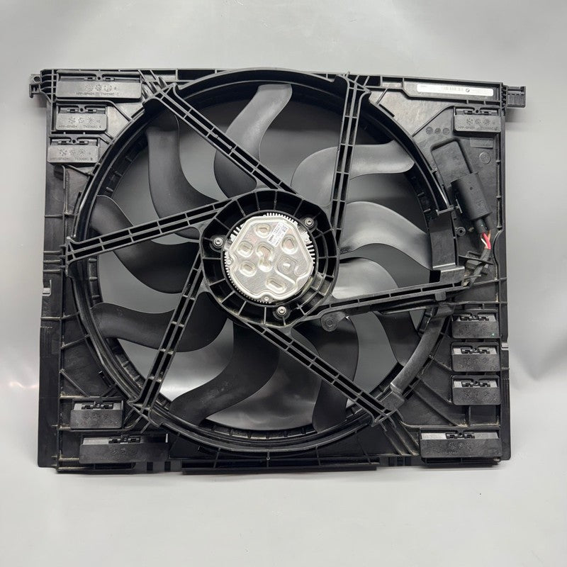 8666817 BMW IX RADIATOR FAN  2020 2021 2022 2023 2024 2025 OEM 8666817