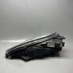 95B941032CS PORSCHE MACAN TURBO HEADLIGHT RIGHT PASSENGER 2015 2016 2017 2018 XENON OEM